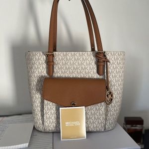 Micheal Kors vanilla and Brown Purse